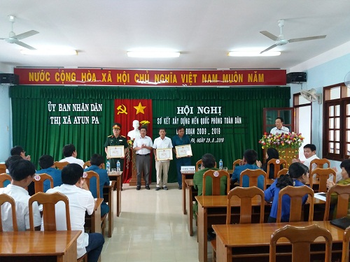 Thị xã Ayun Pa tổ chức Hội nghị sơ kết xây dựng  nền quốc phòng toàn dân giai đoạn 2009 - 2019