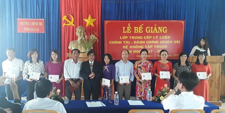 Be-giang-Lop-TTLLCT-2019.jpg